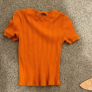 ribbed ZARA orange cropped shirt